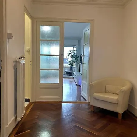 Con Balcon En El Centro