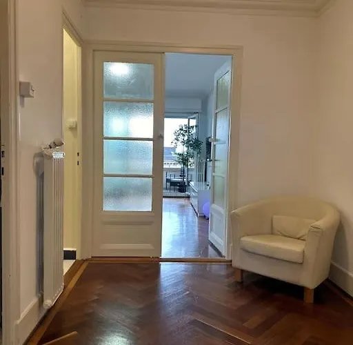 Con Balcon En El Centro